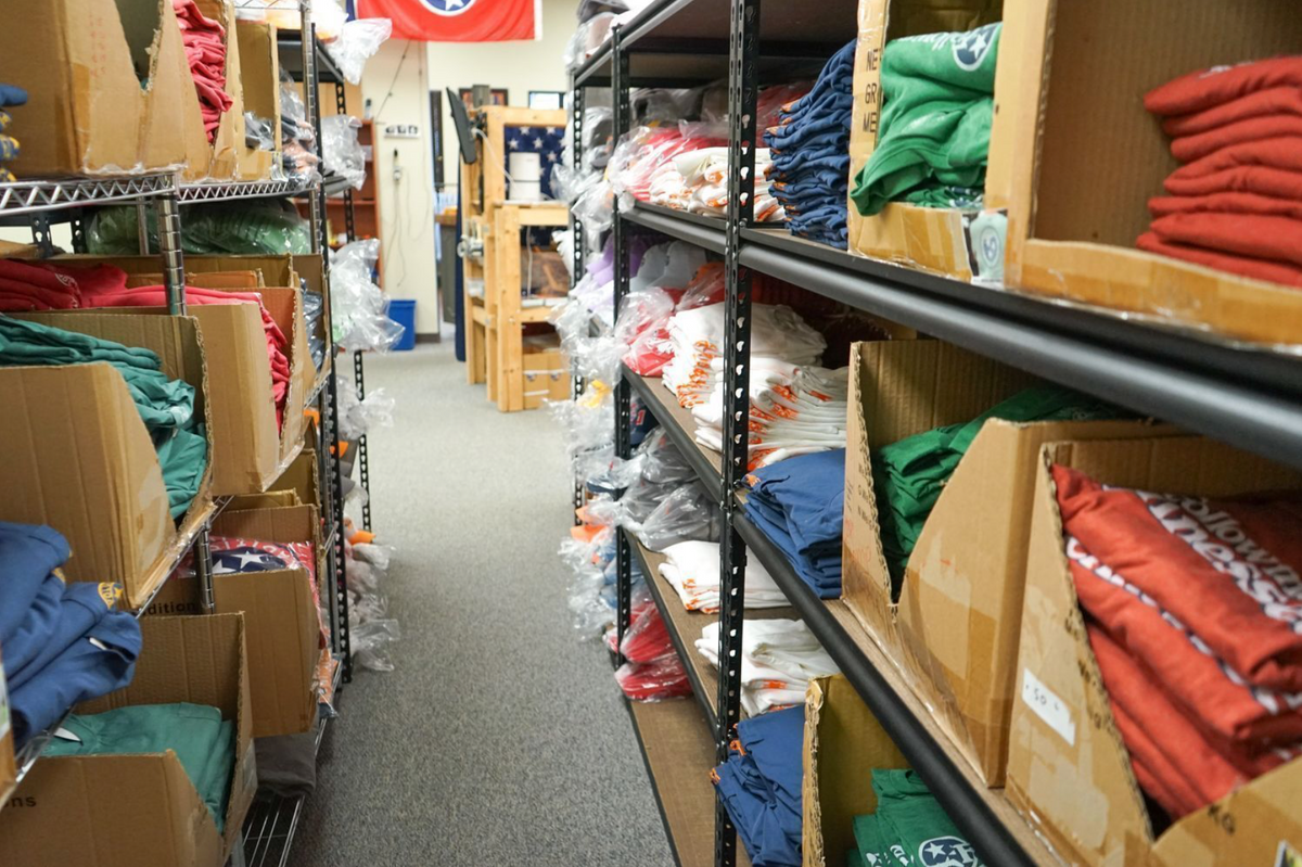 WAREHOUSE TOUR