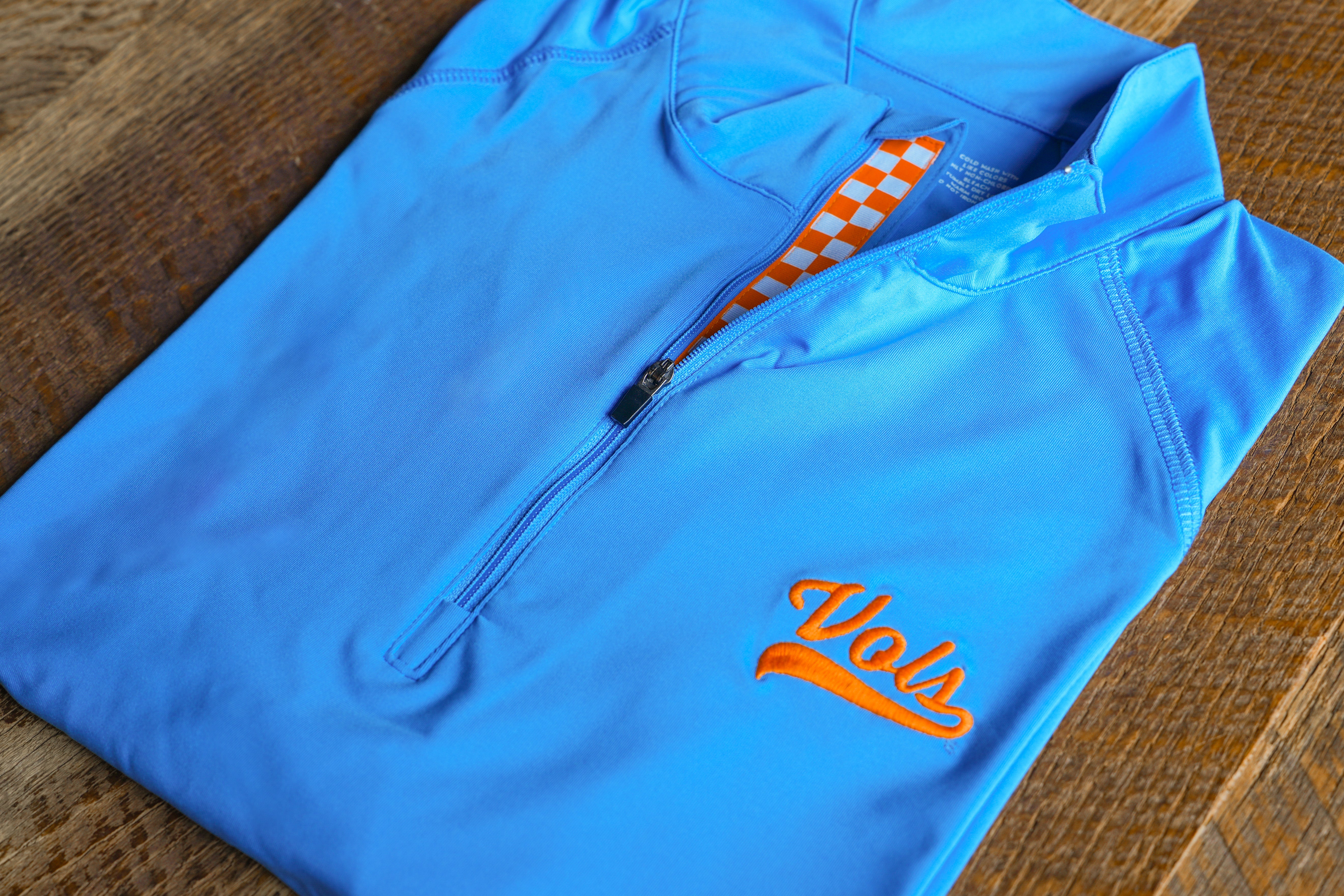 University of Tennessee Officially Licensed Script Vols 1/4 Zip