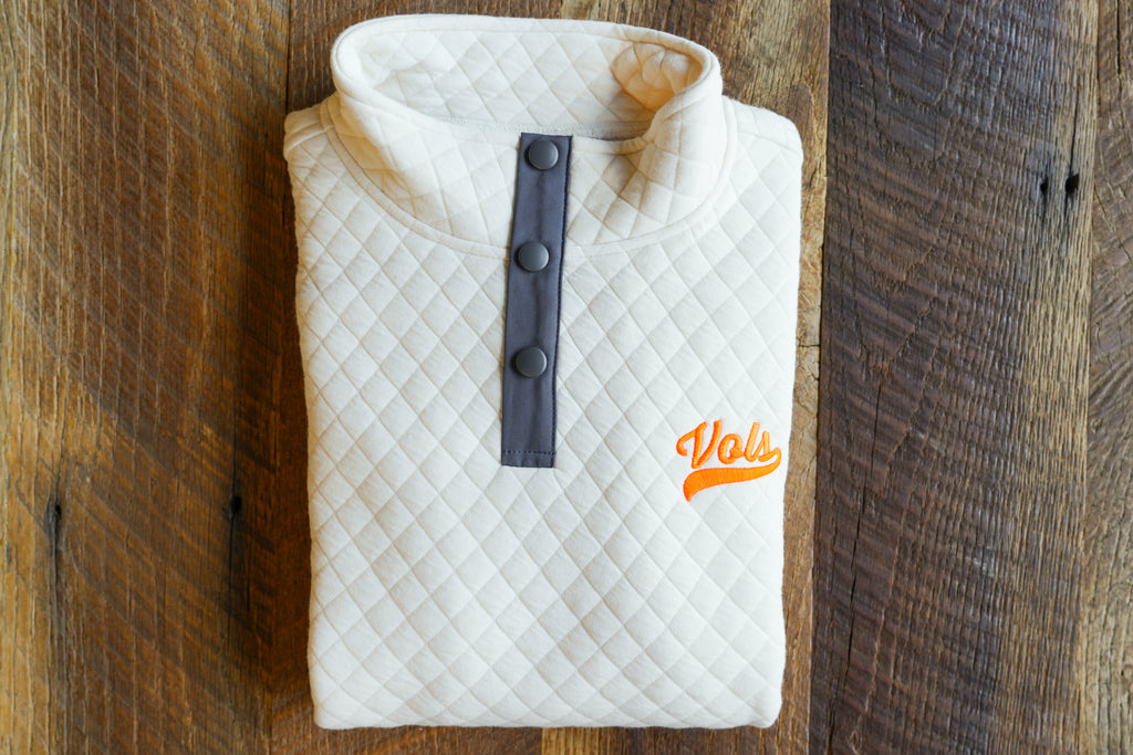 Script Vols Quilted Snap Pullovers